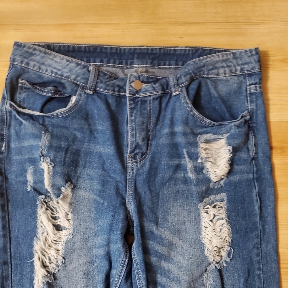 SHEIN Men's  Distressed Denim Jeans - Picture 2 of 5